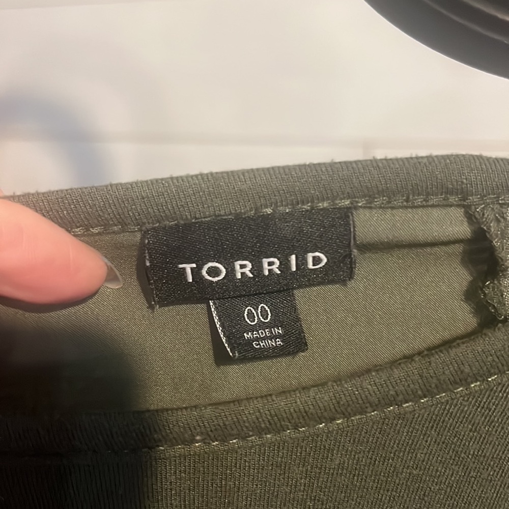 Torrid size 00 - Picture 2 of 3